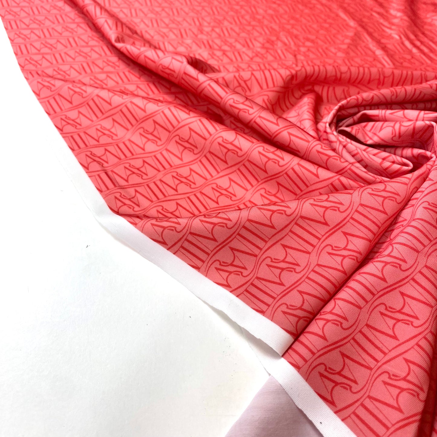 Lycra Carvico Com Padrão Tons Vermelho e Salmão