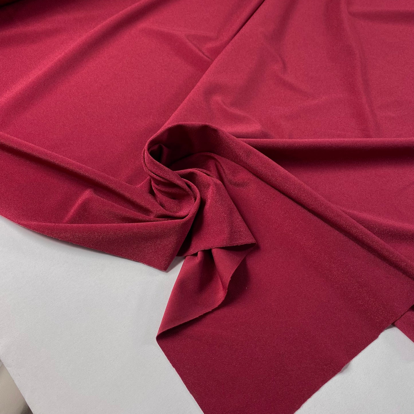 Lycra vermelho sangue com ligeira textura
