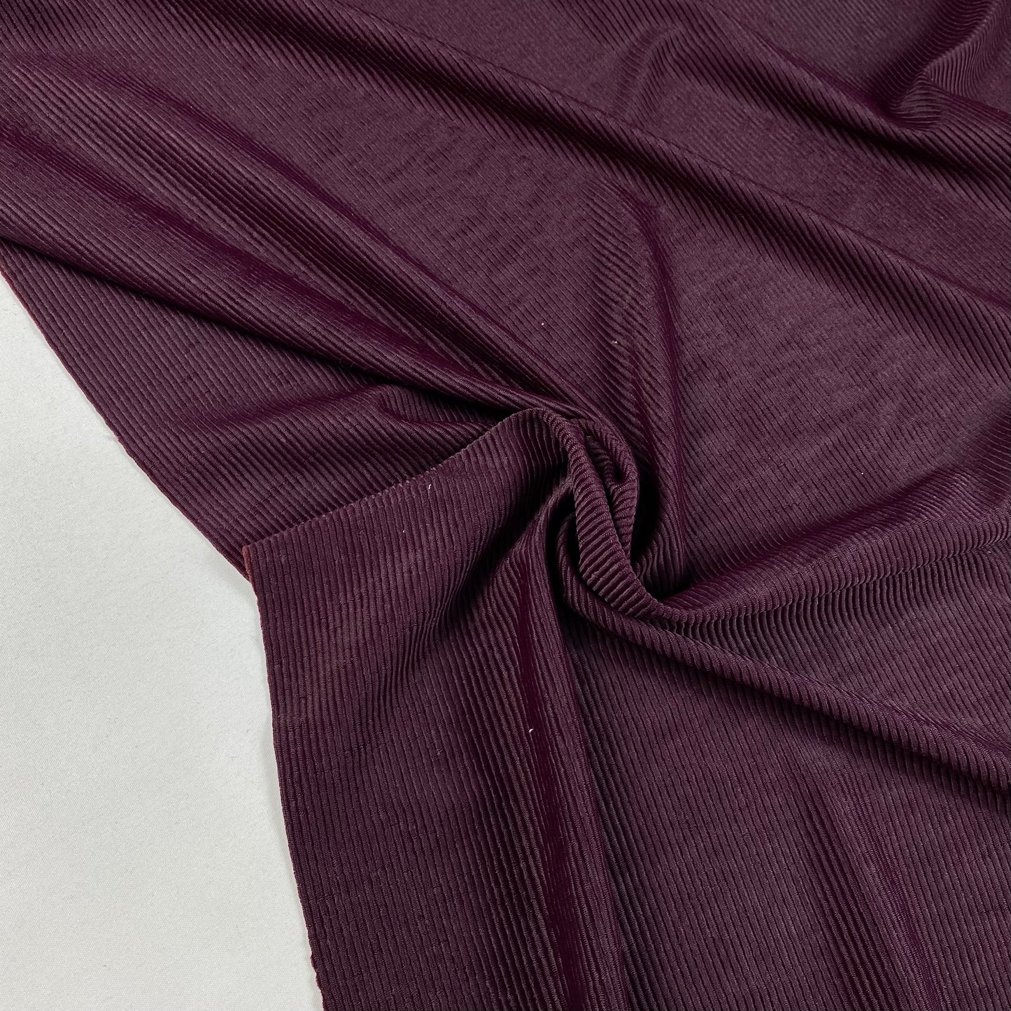 Lycra canelada bordeaux/tinto