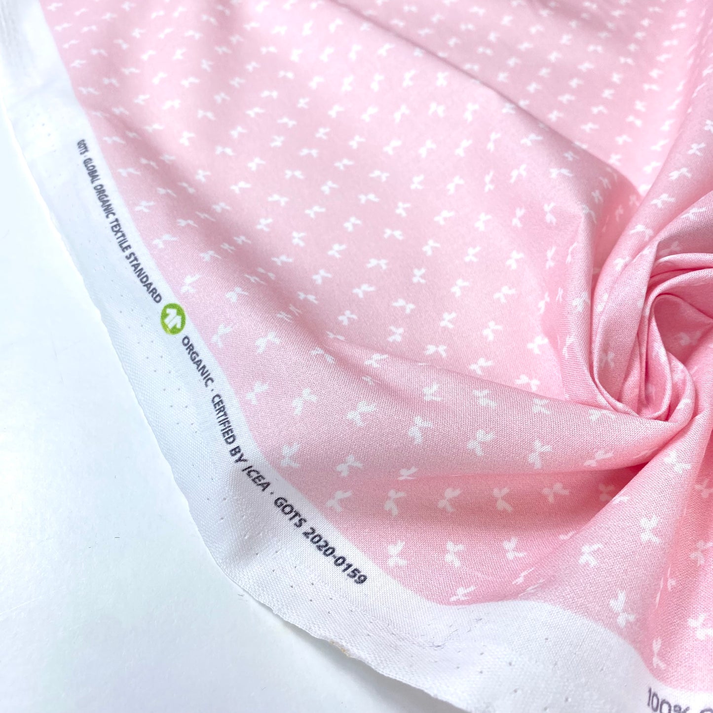 Cambray 100% Algodón Rosa Bebé Con Mariposas Blancas