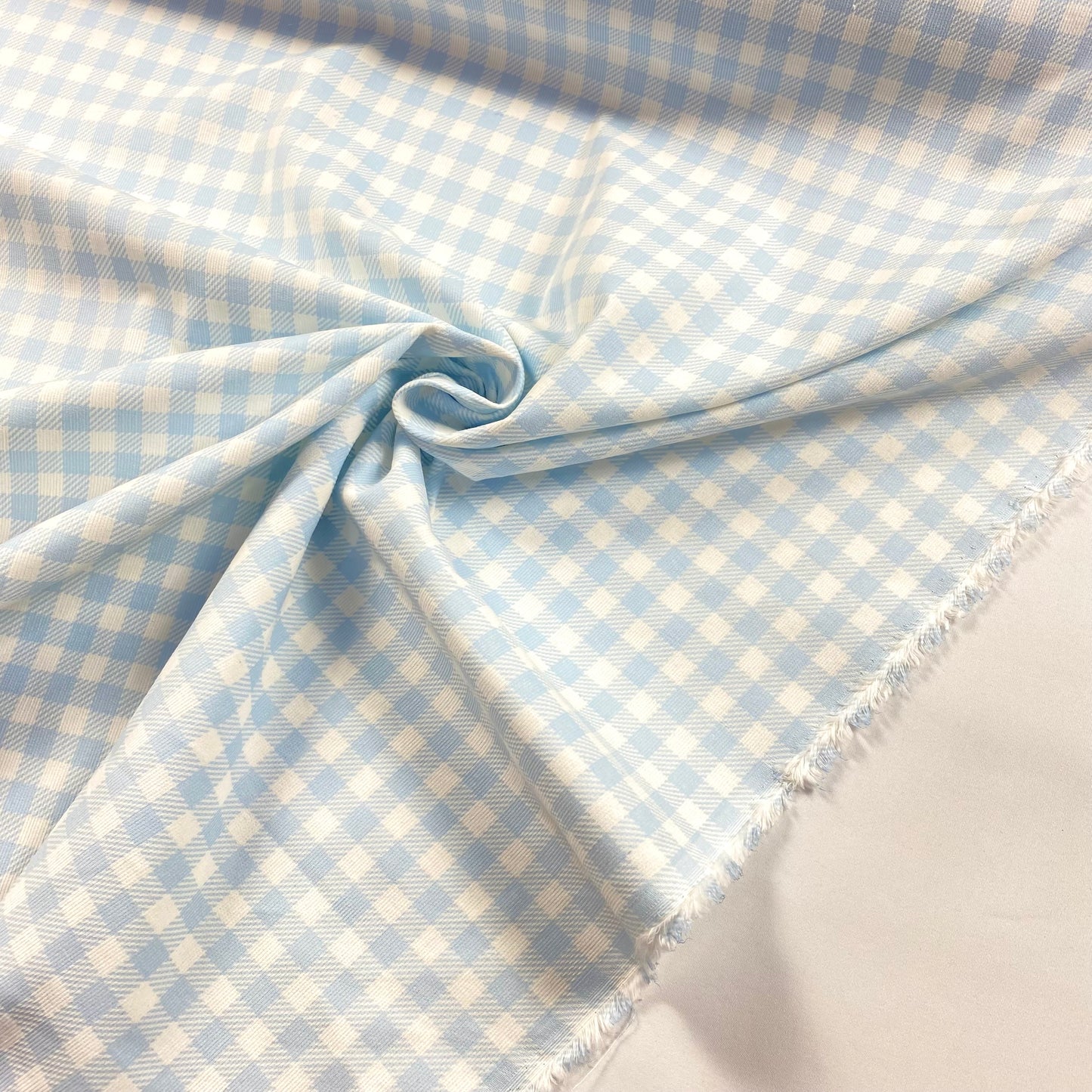Pana con estampado de cuadros vichy azul bebé