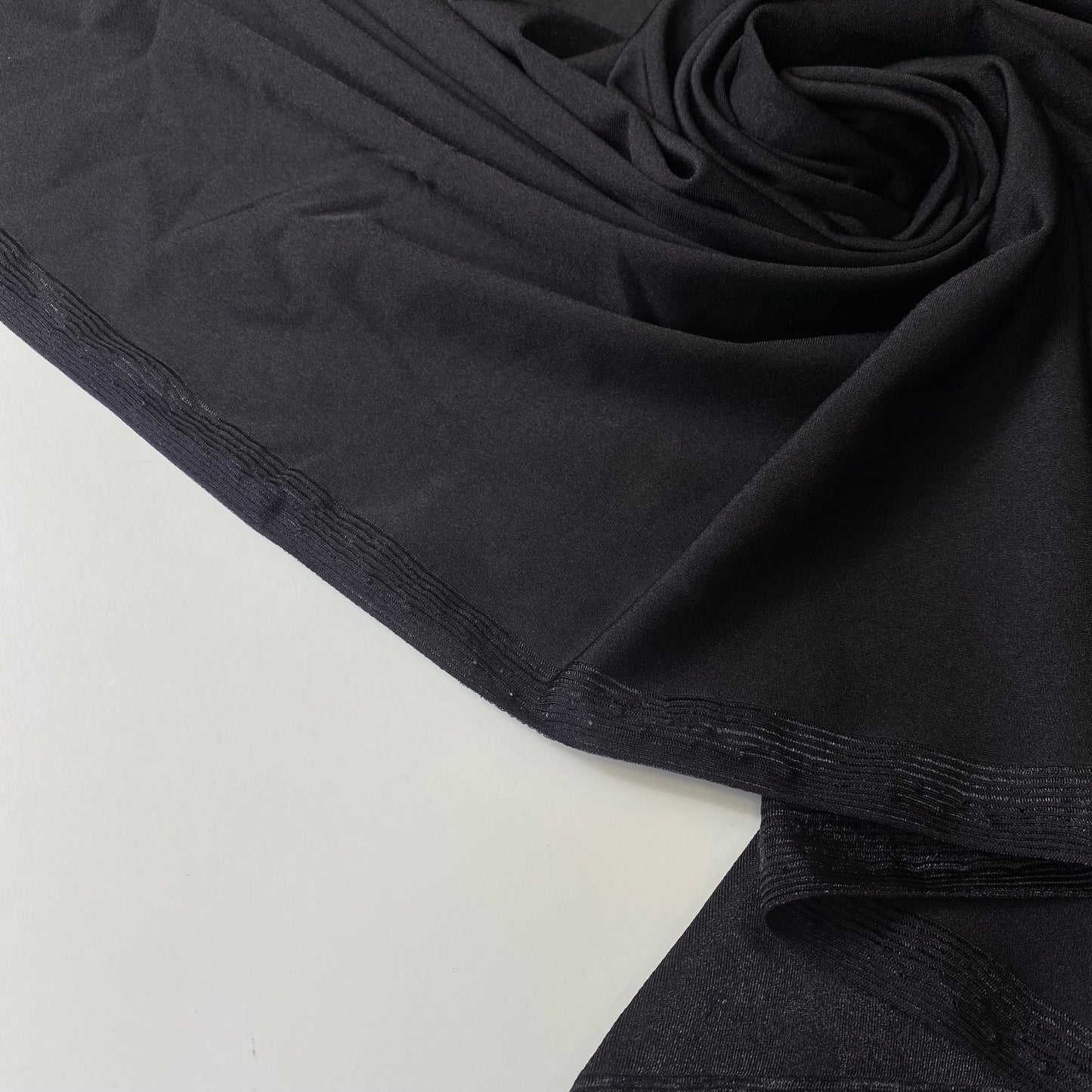 Lycra Preta Com Algum Brilho Ideal Para Bikinis