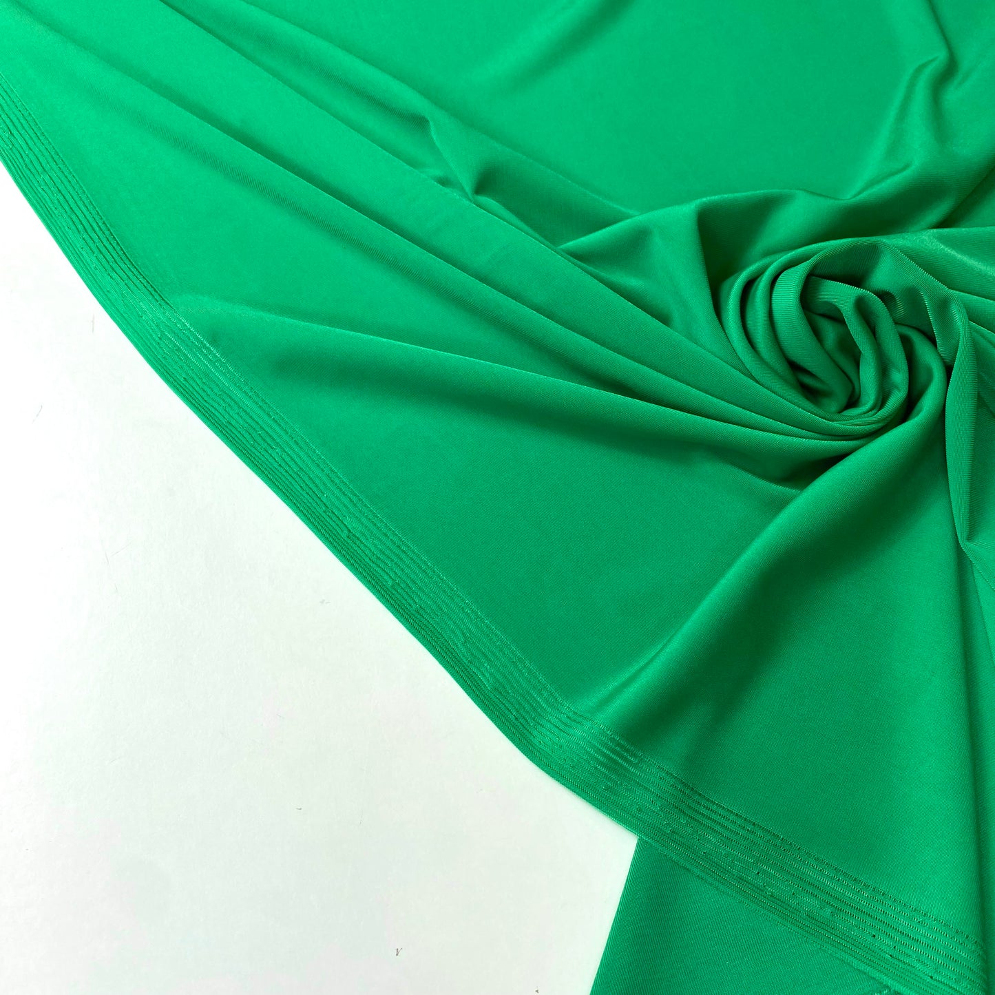 Lycra Com Algum Brilho Verde Relva Ideal Para Bikinis