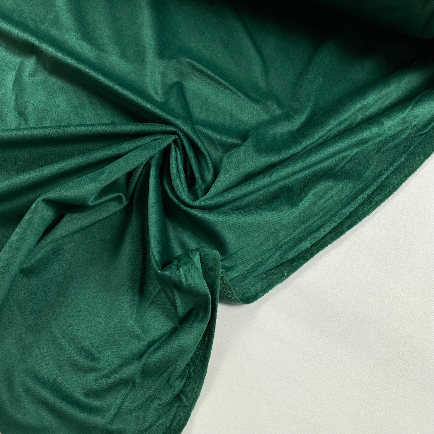 100% polyester velvet, Christmas green.