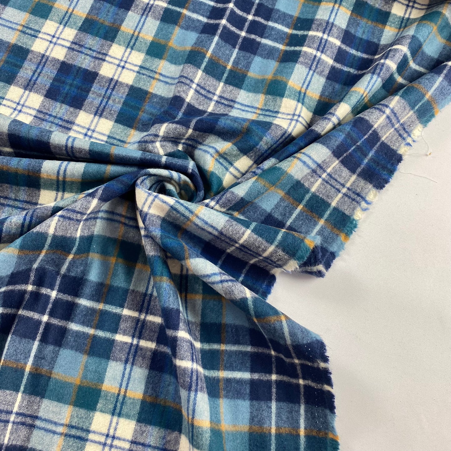 Flanela tons branco e azul