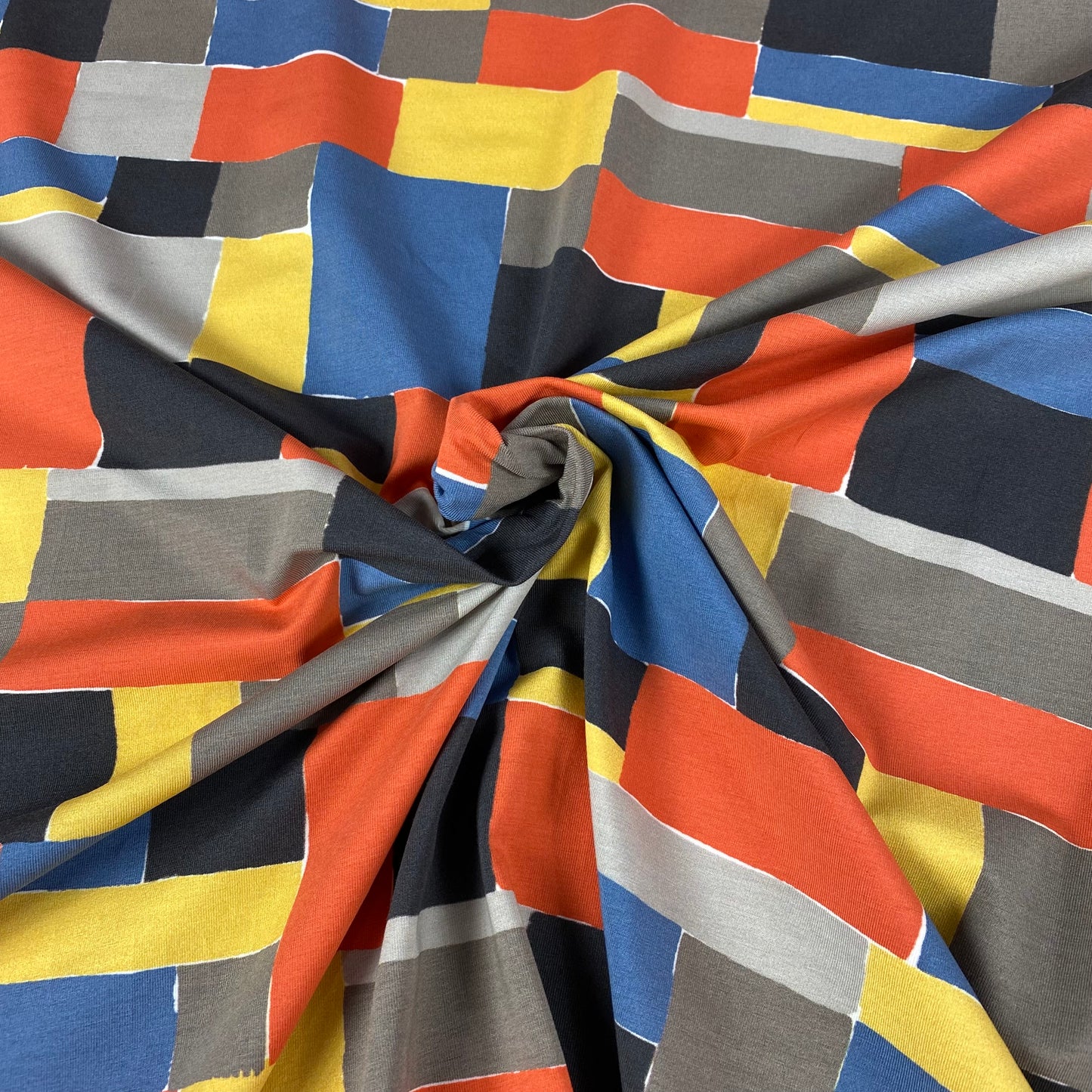 Viscose jersey with colored checks