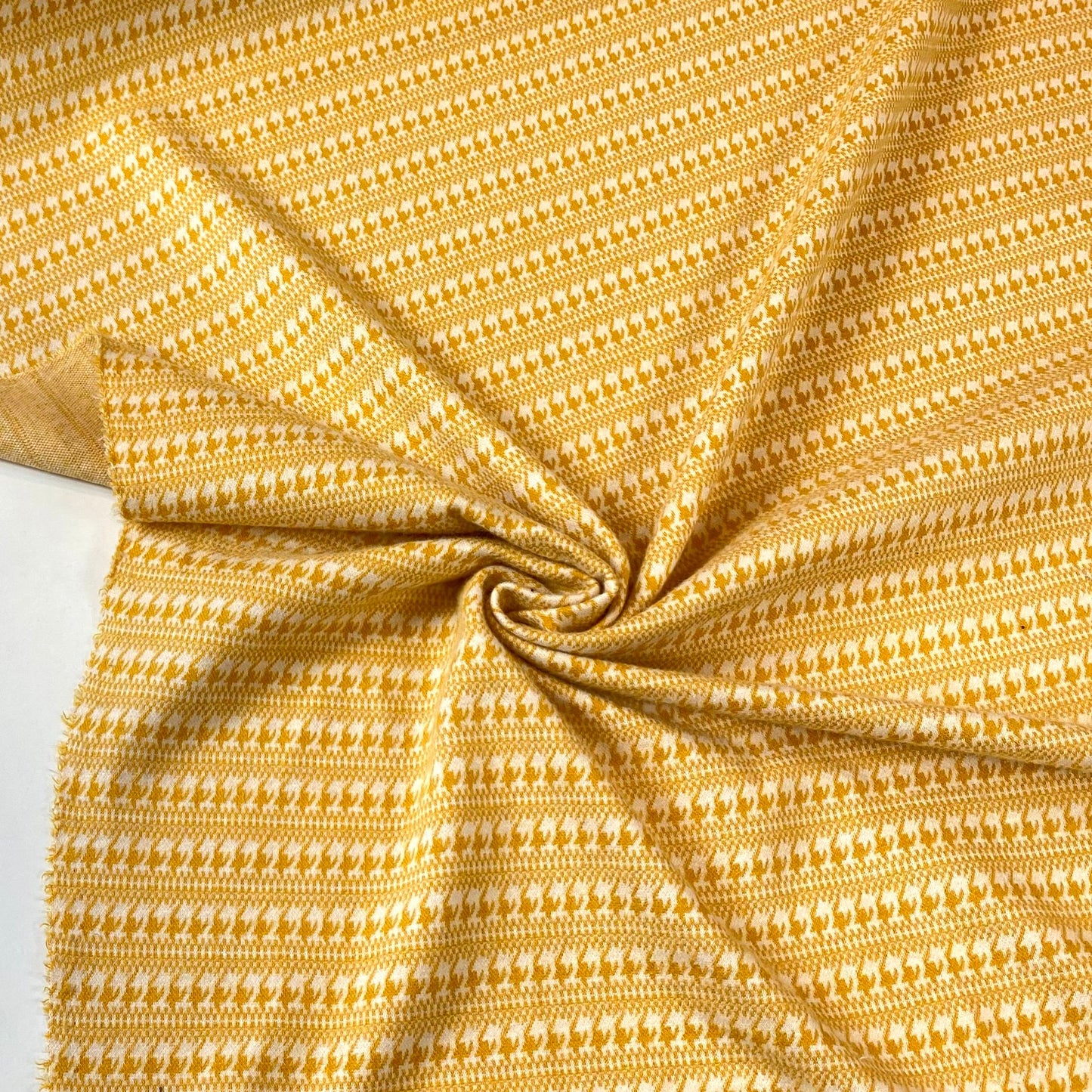 Tejido de punto jacquard amarillo