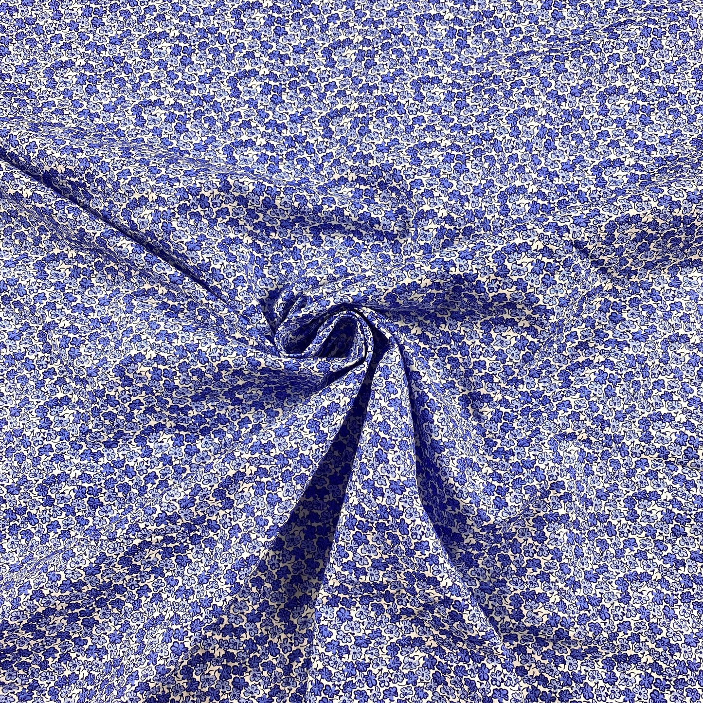 Beige poplin with flowers