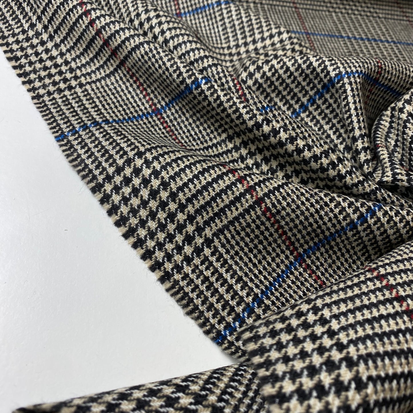 Granja negra y gris del Príncipe de Gales