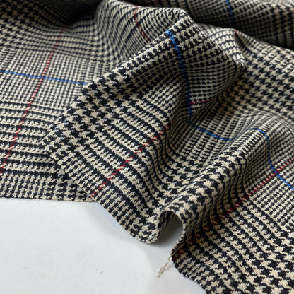 Granja negra y gris del Príncipe de Gales