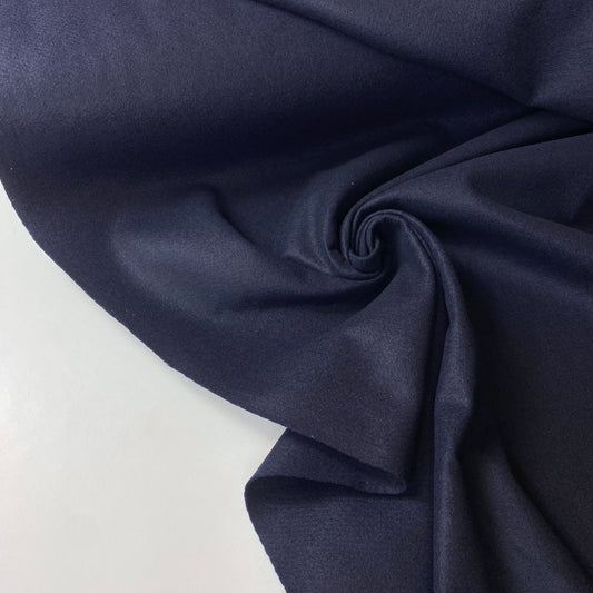 fieltro azul oscuro