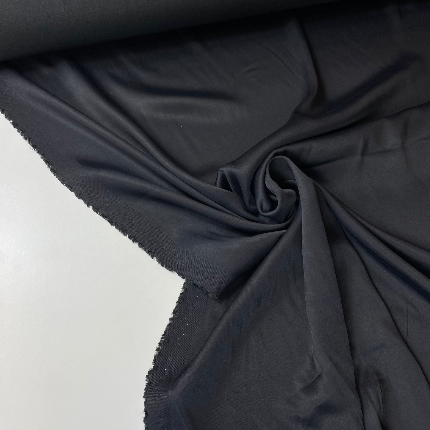 Sarga de satén negra