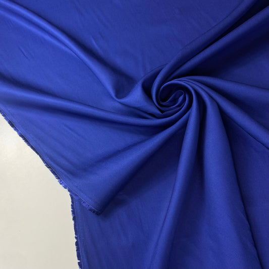 Sarga suave azul real