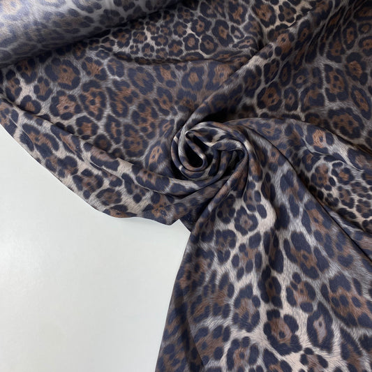 Seda con estampado de leopardo