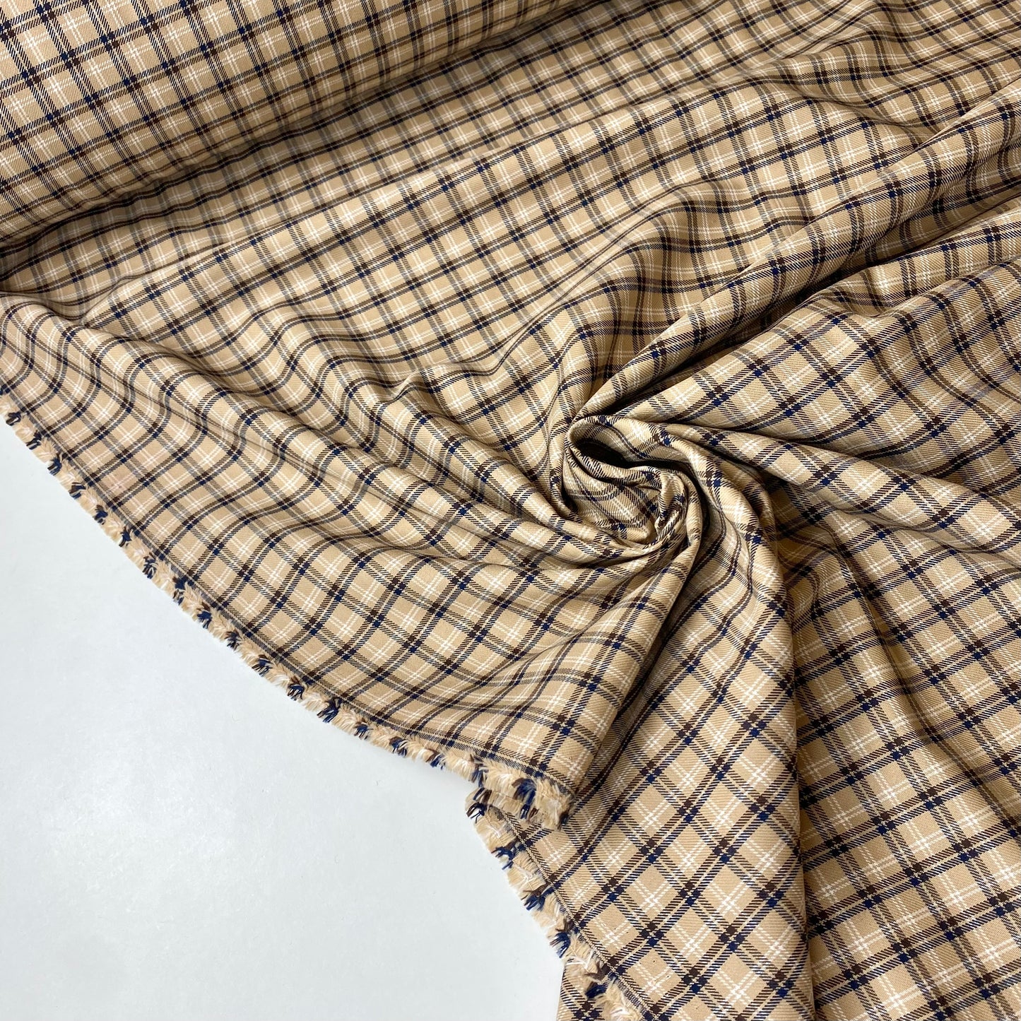 Sarga beige con rayas azules y marrones