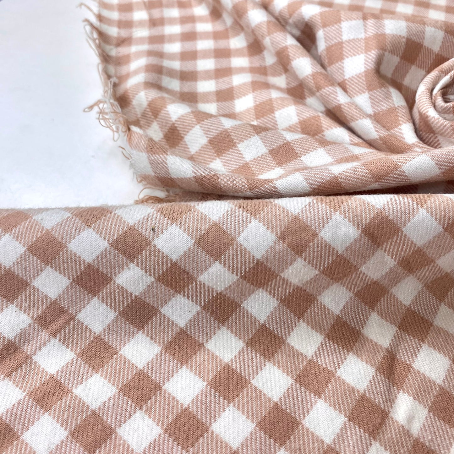 Franela de cuadros vichy beige y blanca