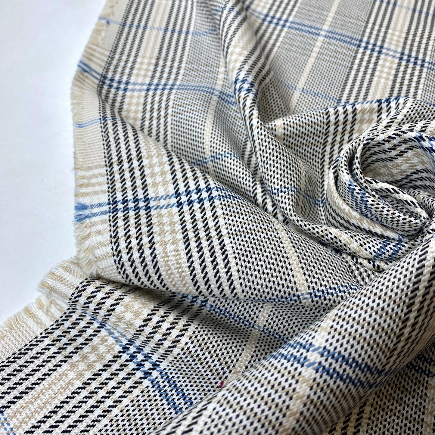 Finca fina con cardado ligero