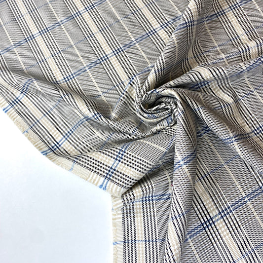 Finca fina con cardado ligero