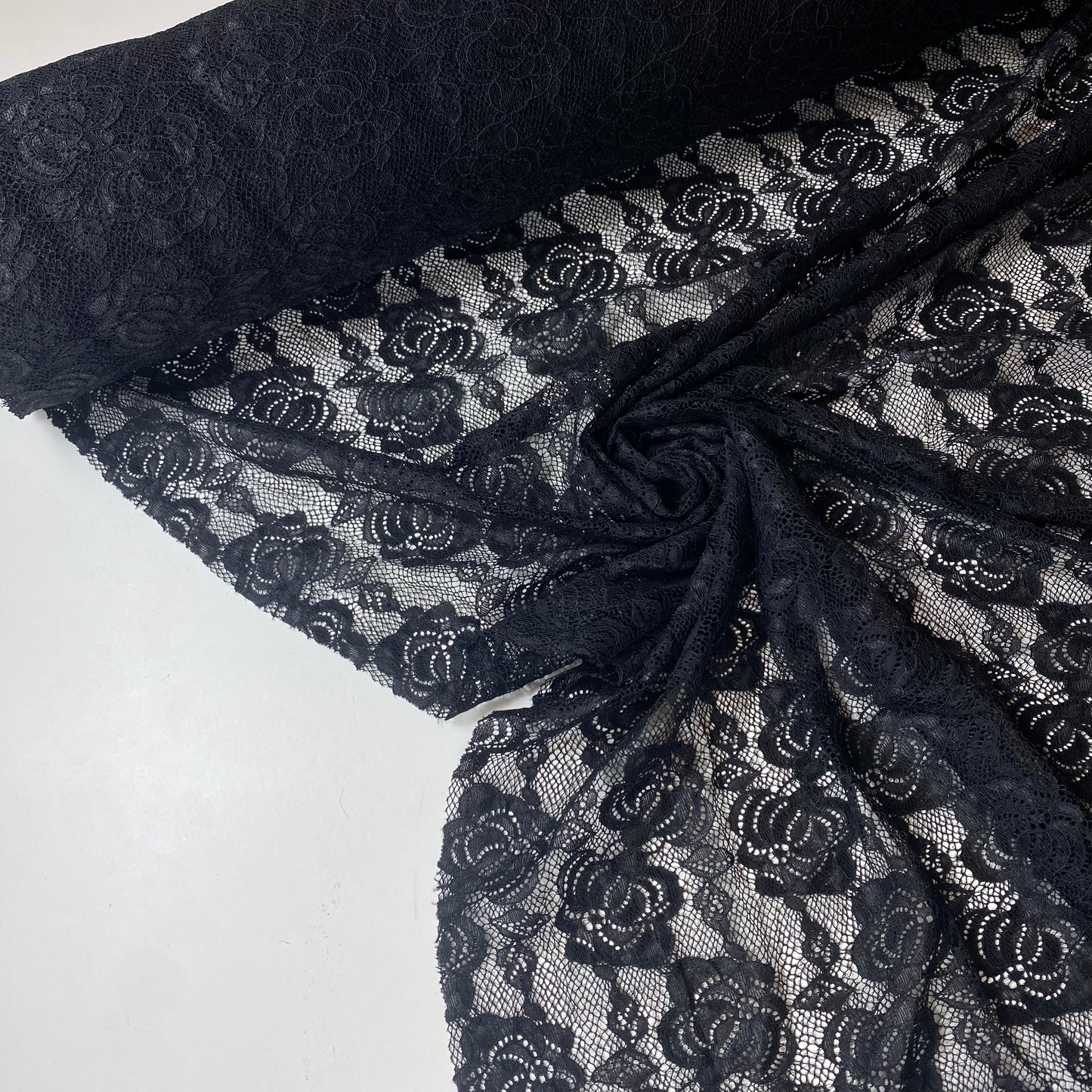 Renda pretas com rosas