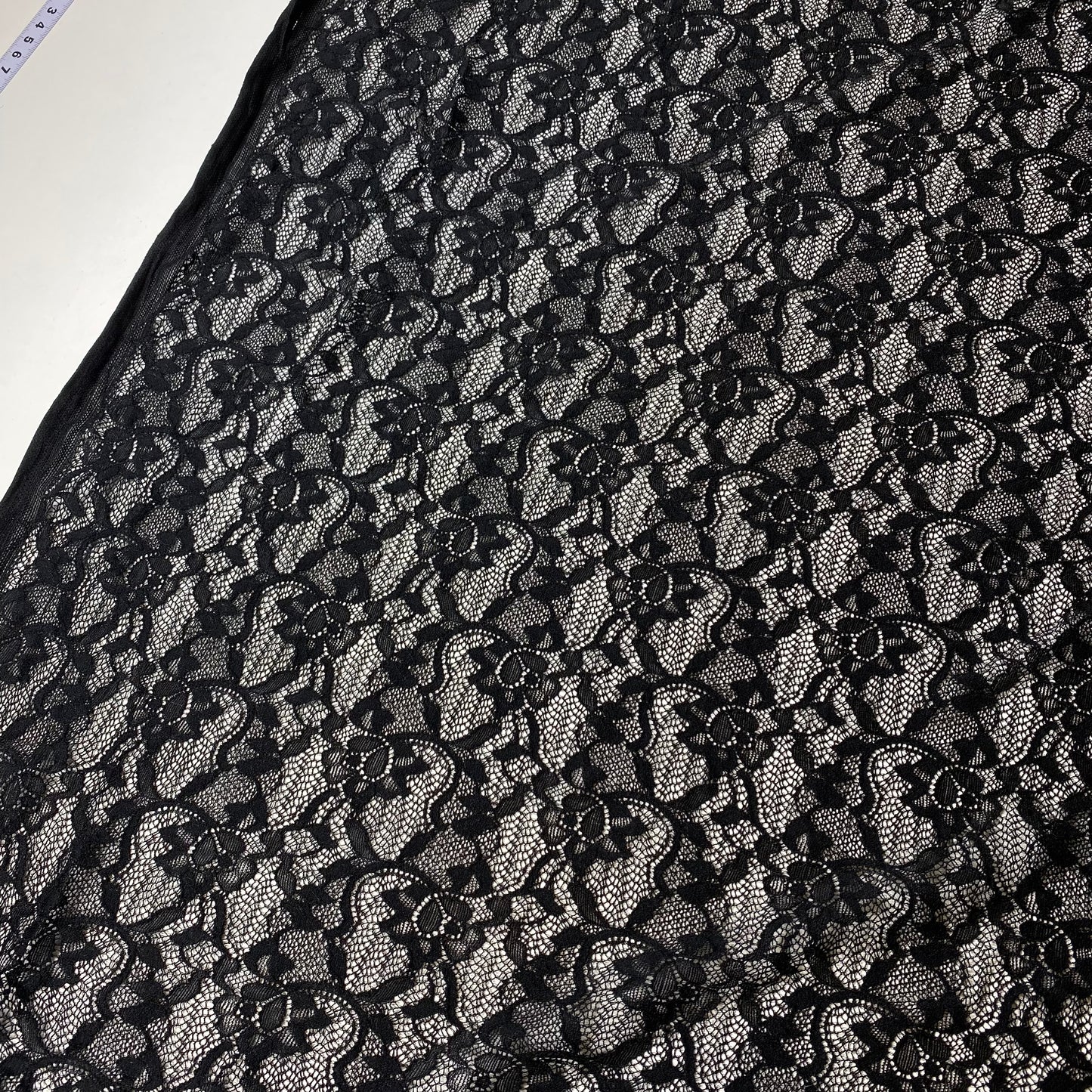 Renda pretas com flores