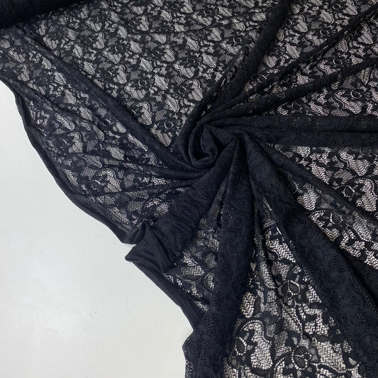 Renda pretas com flores