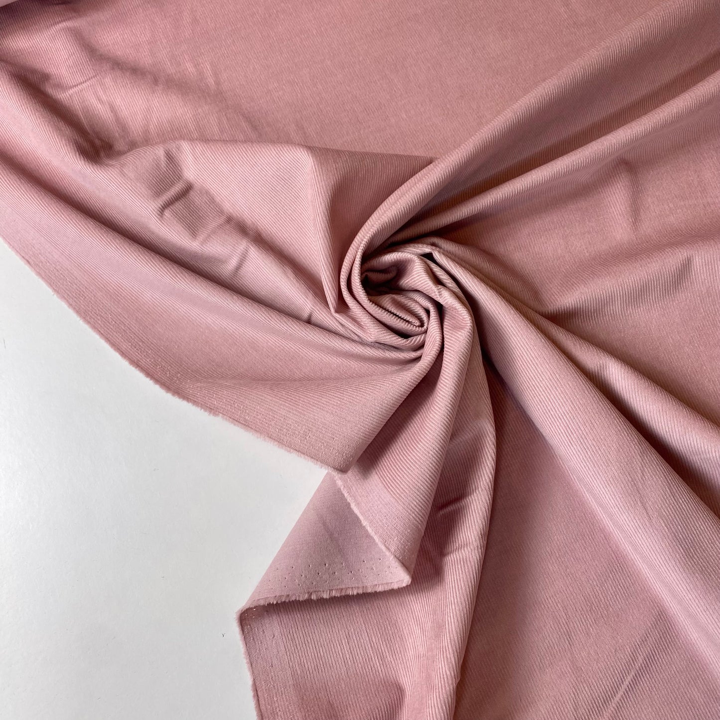 Tecido bombazine rosa velho