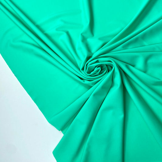 Lycra verde esmeralda claro