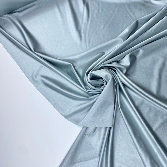 Lycra plateada con purpurina