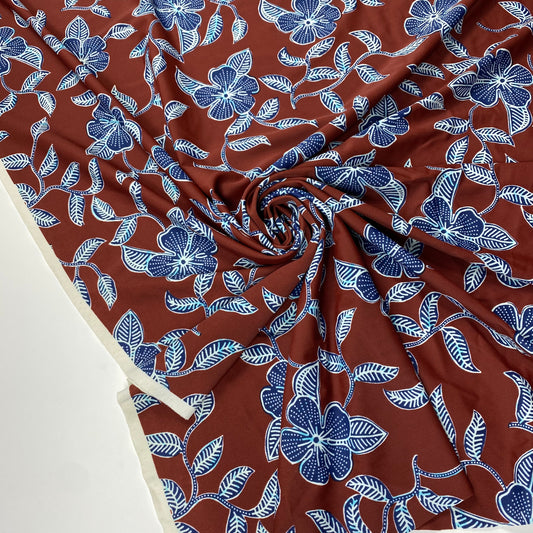 Lycra castanha com flores