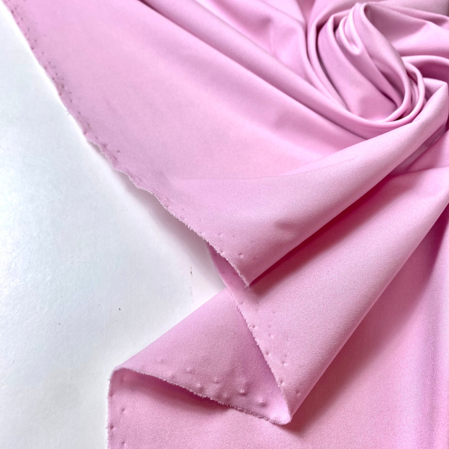 Malla de Lycra Rosa Bebé Indicada Para Ropa Deportiva