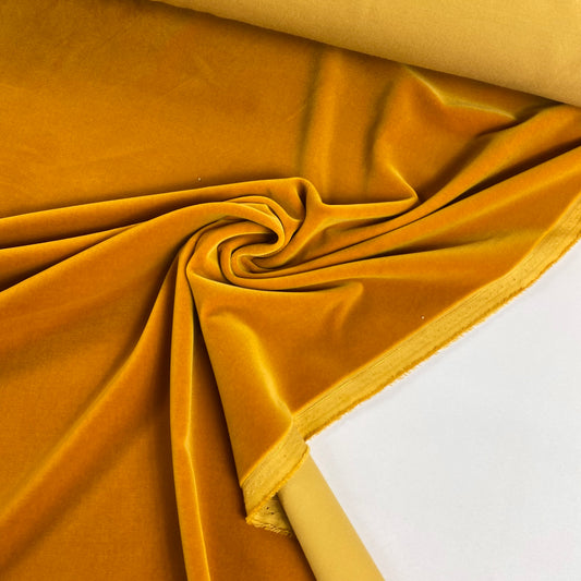 Terciopelo 100% algodón en color amarillo dorado