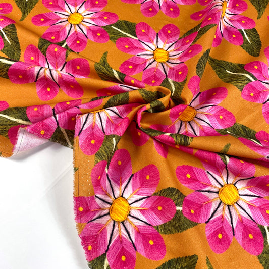 Linho amarelo com flores rosa