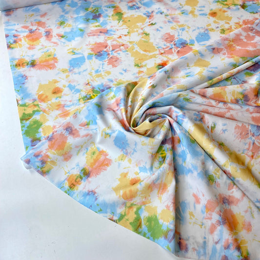 Estampado de licra con lunares de colores