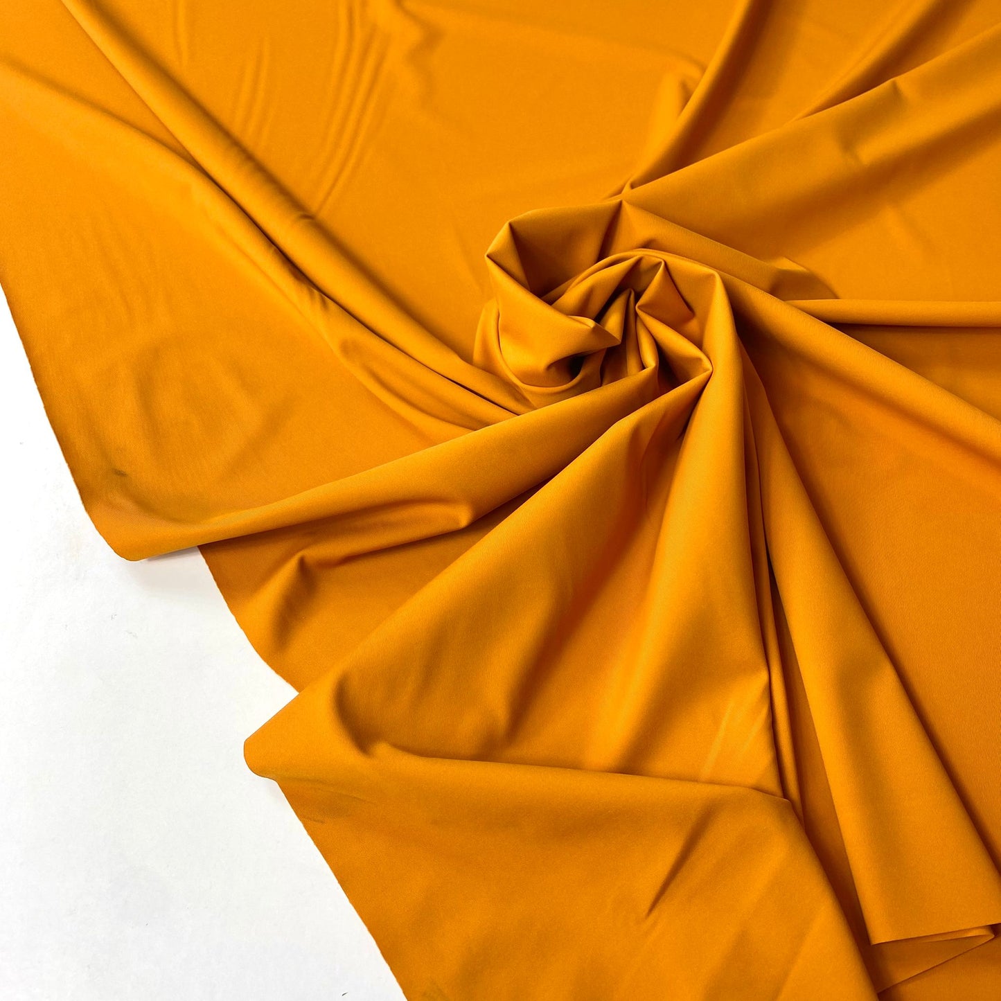 licra amarilla quemada mate