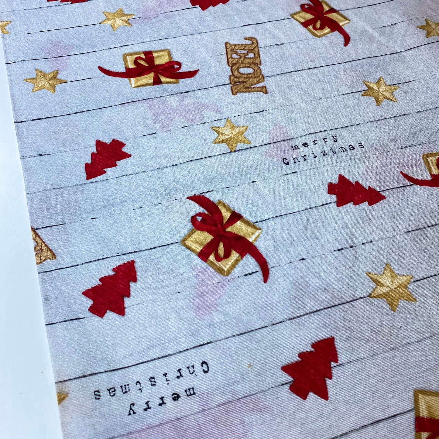 cinta con estampado navideño