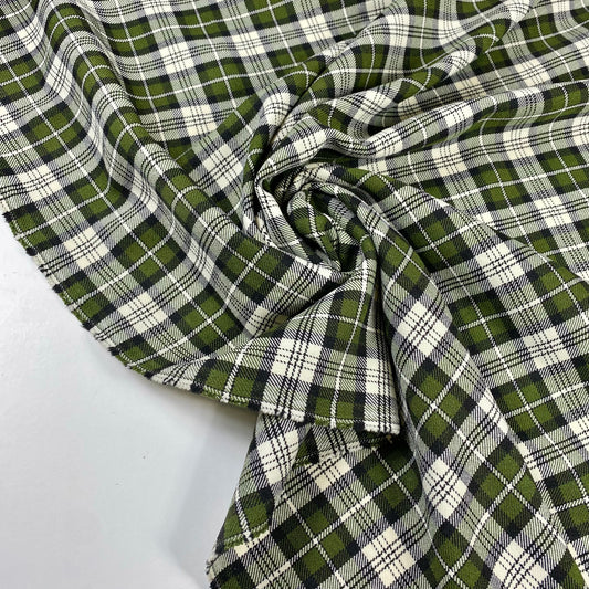 Tartán escocés verde y blanco