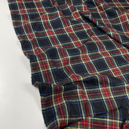 Franela negra con colores