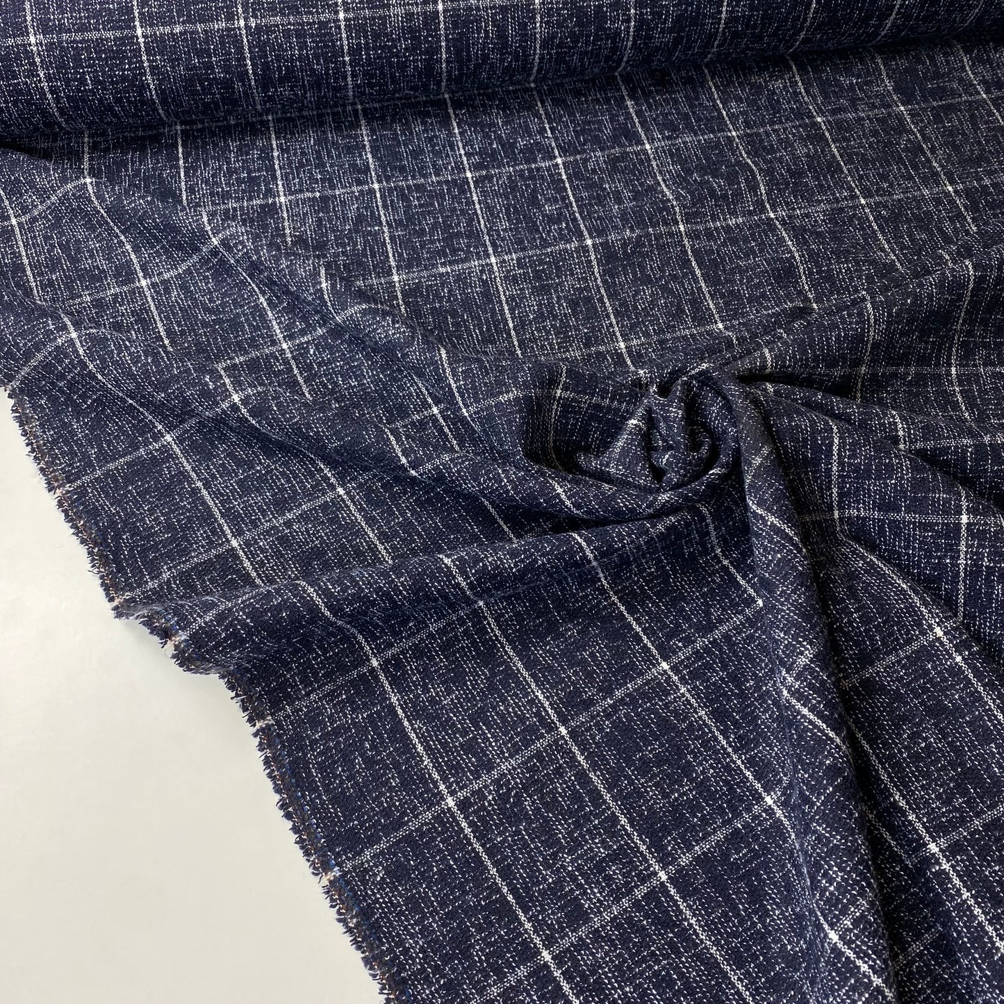 Tweed azul marino y blanco