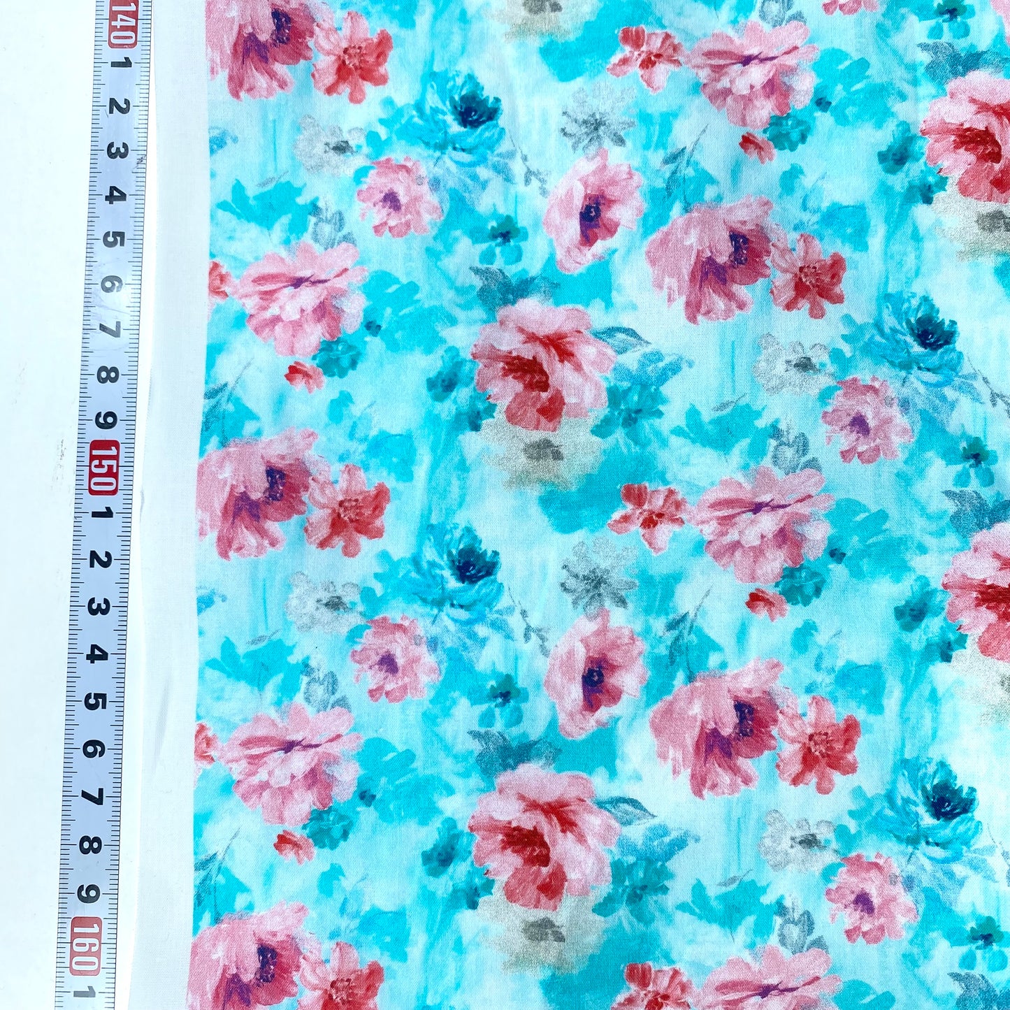 Cambray 100% Algodón Con Fondo Verdoso y Flores Rosas