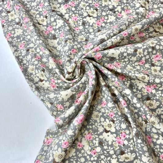 Bombazine  100% Algodão Fundo Cinzento Com Flores Rosa E Beges