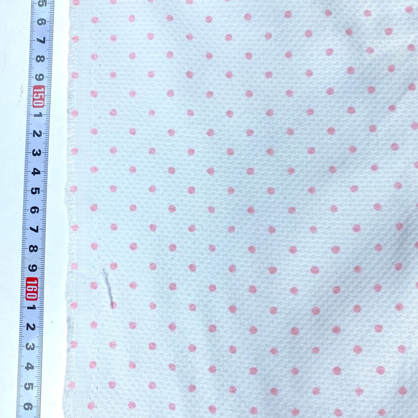 Piquet 100% Algodão Branco Com Bolas Rosa Pequenas