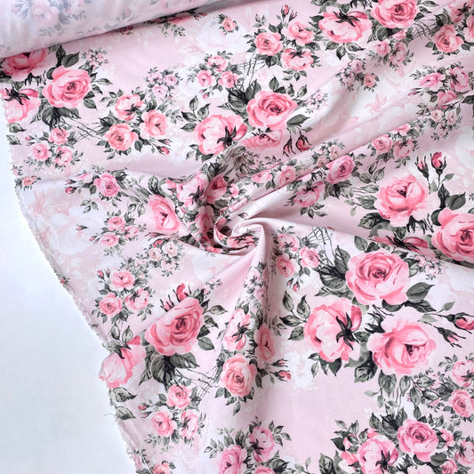 Cetim Rosa Com Rosas Grandes