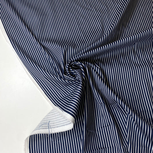 Sarga Rayas Verticales Azules y Blancas