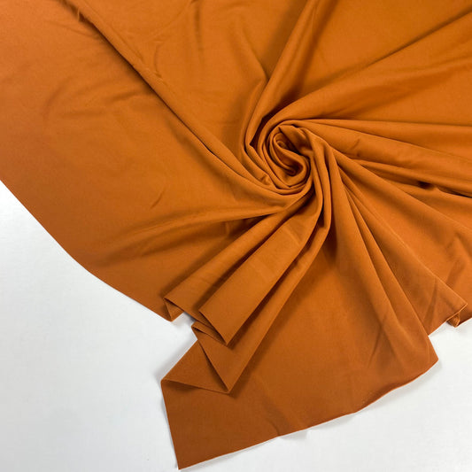 Lycra mate con un toque de color caramelo Carvico