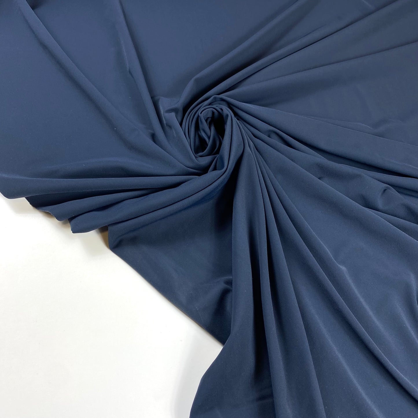 Lycra mate con ribete Carvico azul marino