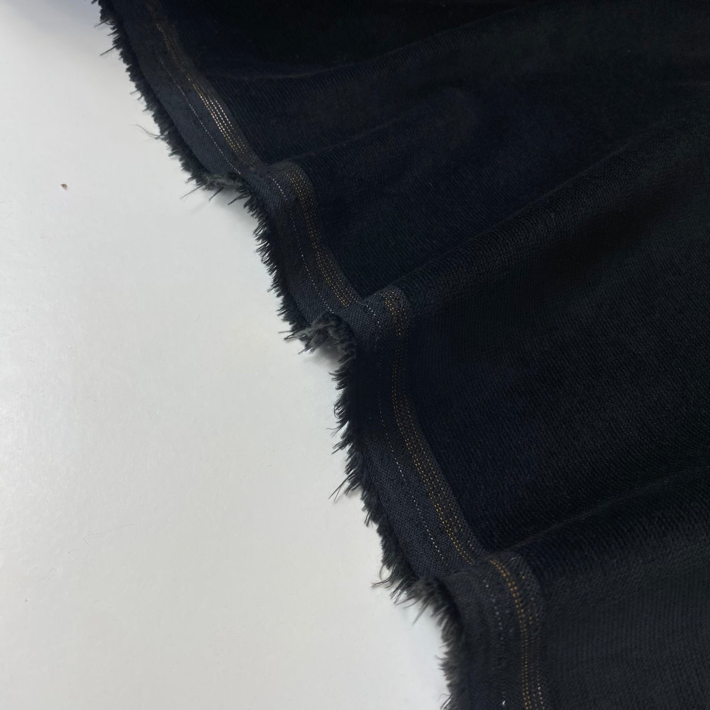 pana de terciopelo negro