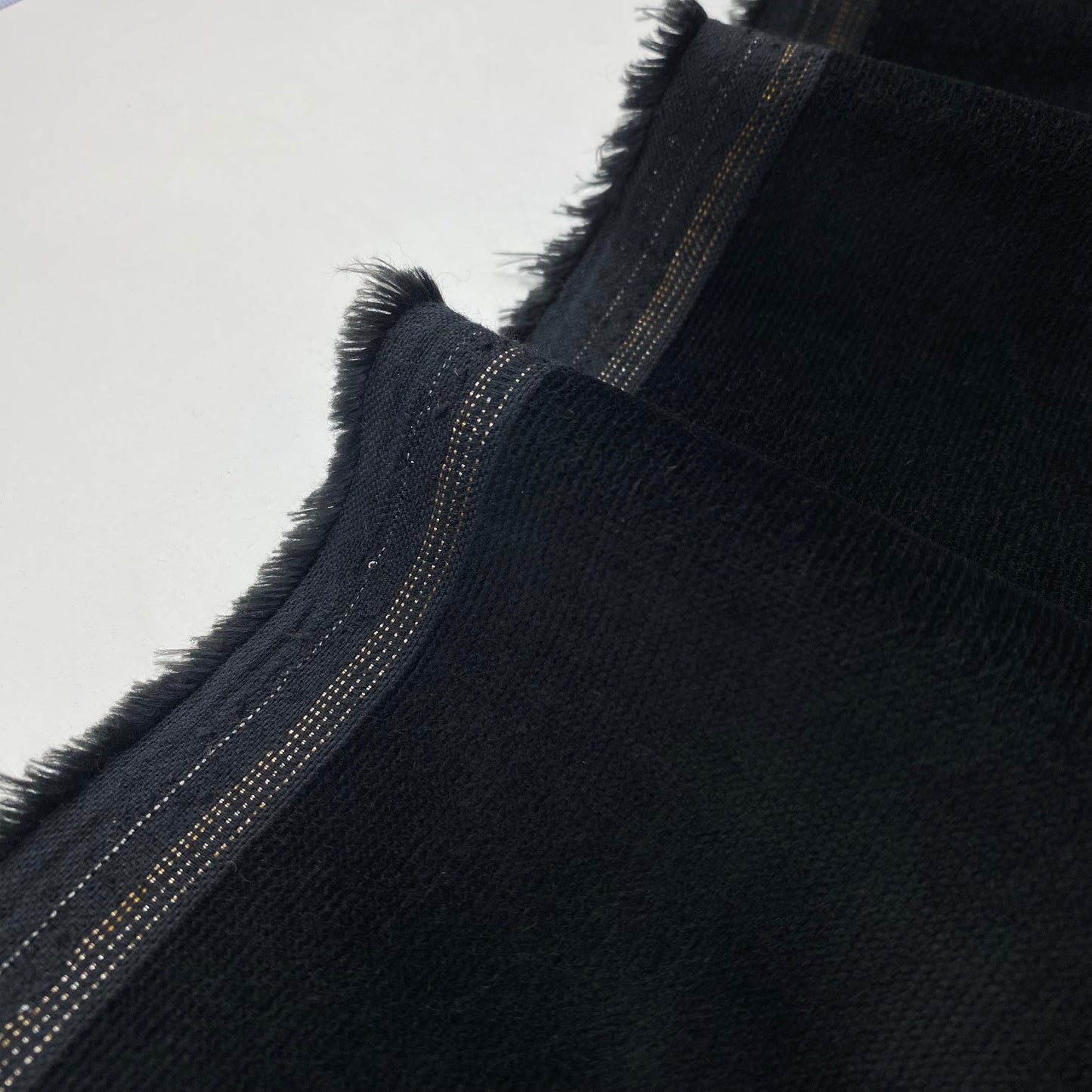 pana de terciopelo negro