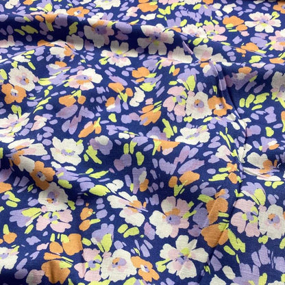 Linho lilás com flores