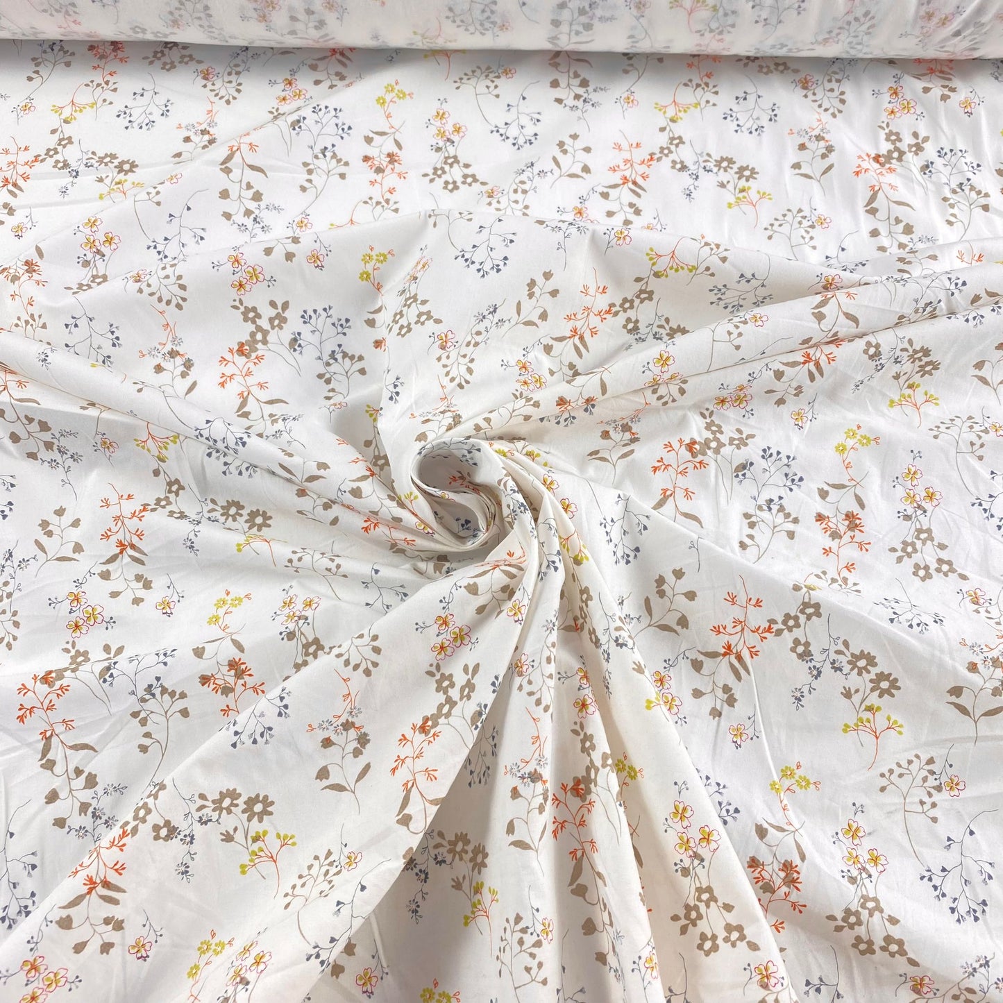 Beige poplin with flowers